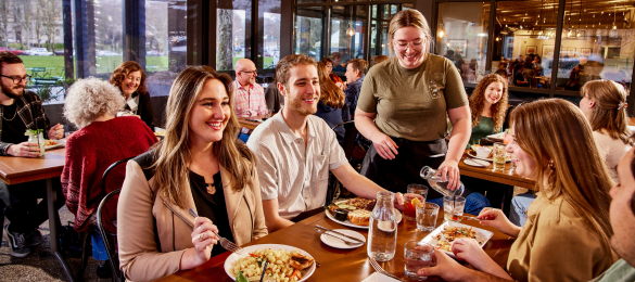Why Fall Might Be the Best Time for Outdoor Dining